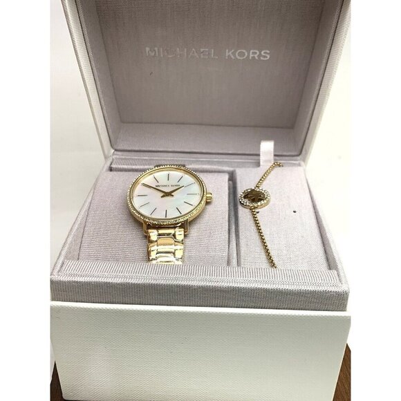 Michael Kors Women's Watch MK1065SET Quartz Mother of Pearl Dial Gold St… - Picture 3 of 14